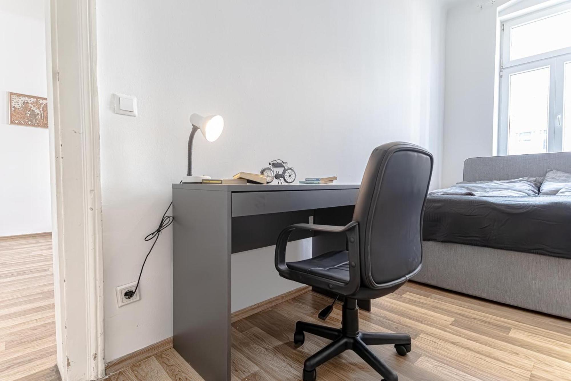 Explore Vienna 2Br And 1Lr Retreat Near Westbahnhof Экстерьер фото
